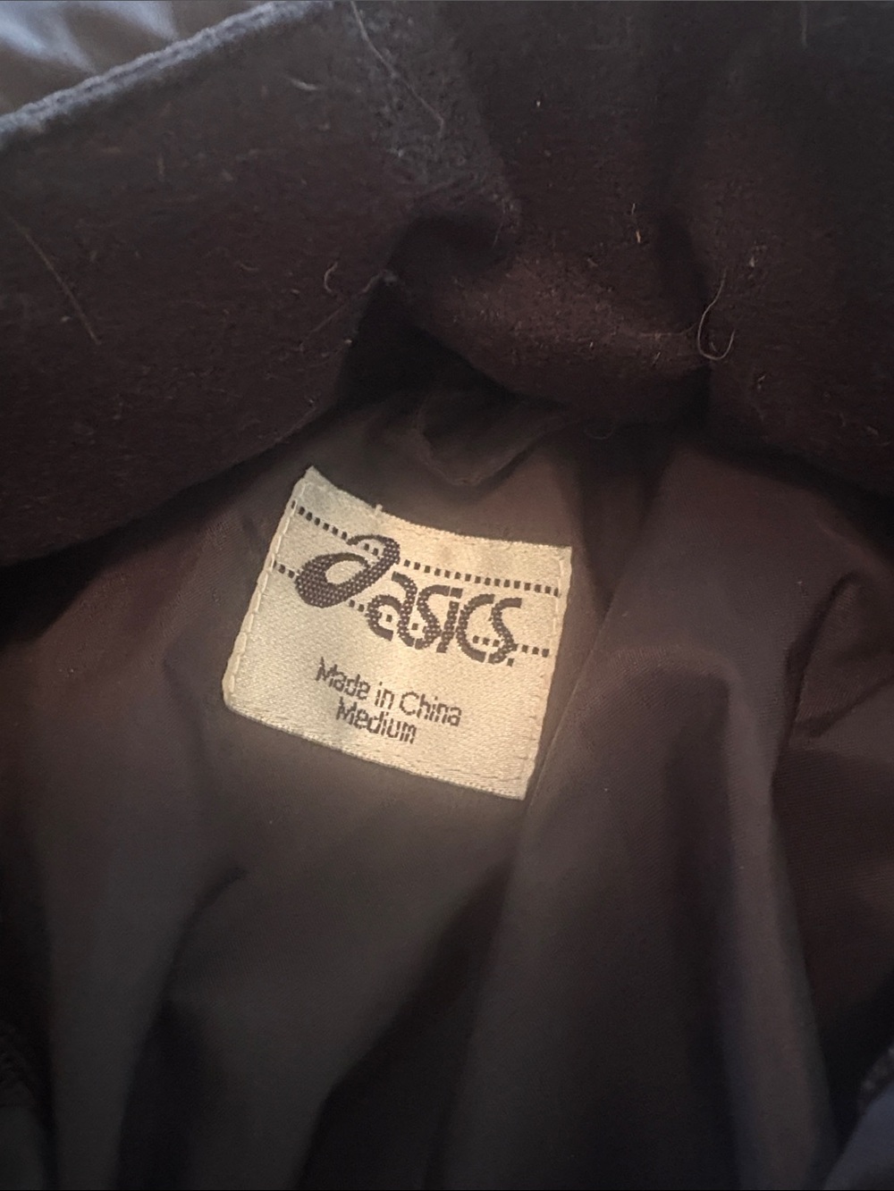 ASICS windbreaker - Picture 2 of 6
